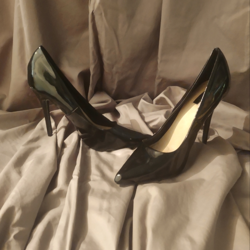Size 10 women's Forever 21 stiletto heels